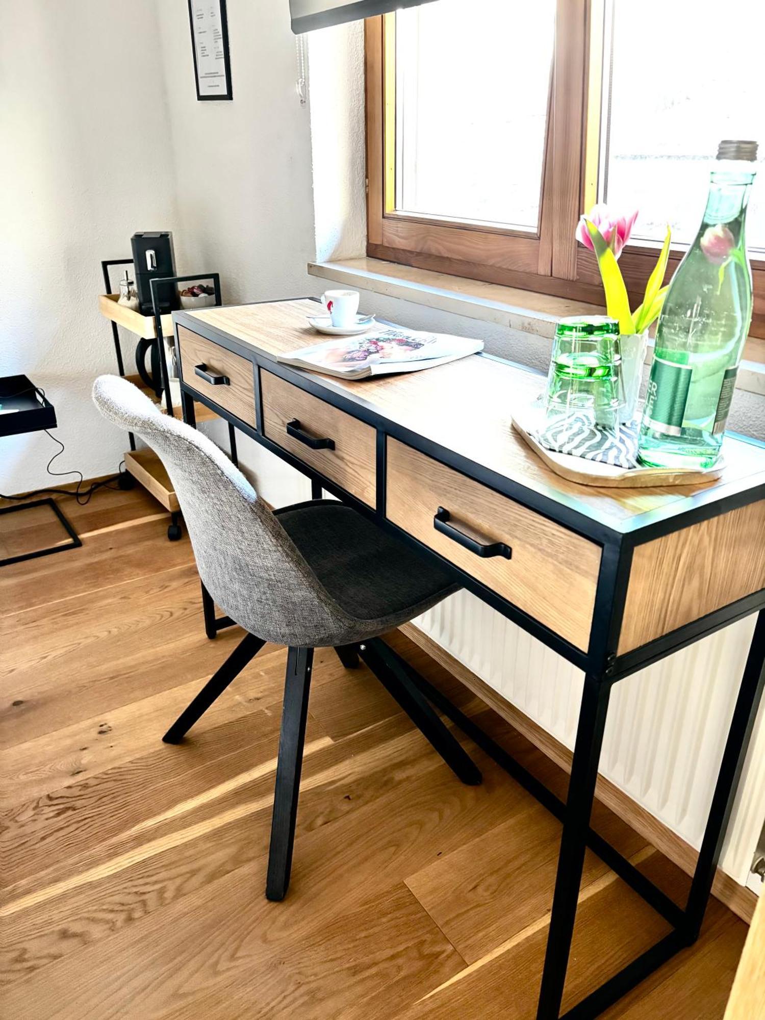 Lechtaler Alpenblick Landeck - Privatzimmer & Ferienwohnung מראה חיצוני תמונה